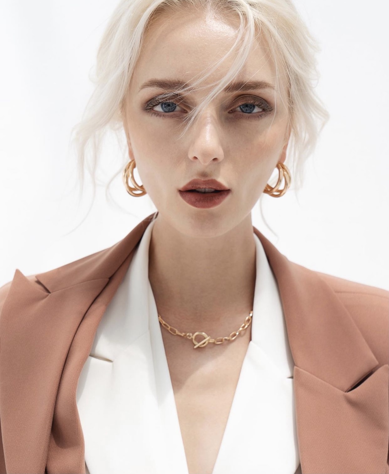 ALEKSANDRA 173 76-58