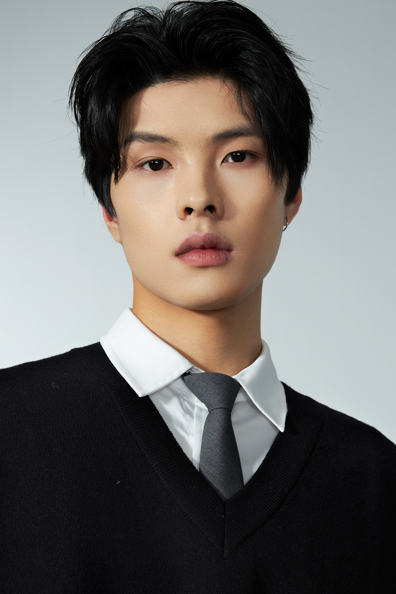 劉家源 187 94-79-98